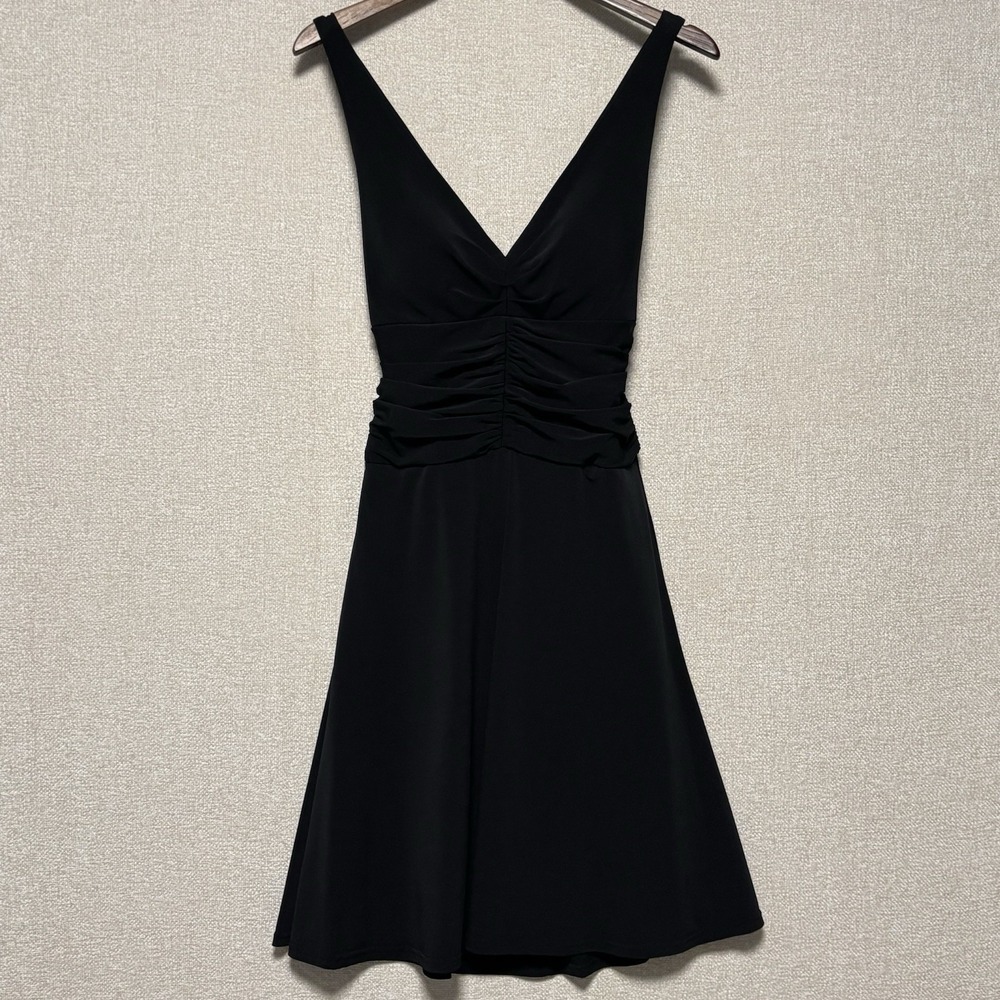 Sheila Yen Dusk Dress Size 6 Black Ruched V-Neck Criss Cross Back Prom Party